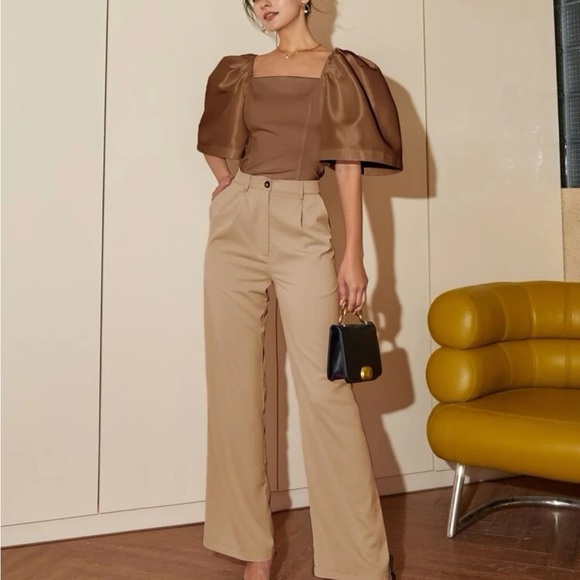 Square Neck Puff Sleeve Blouse - Picture 3 of 3